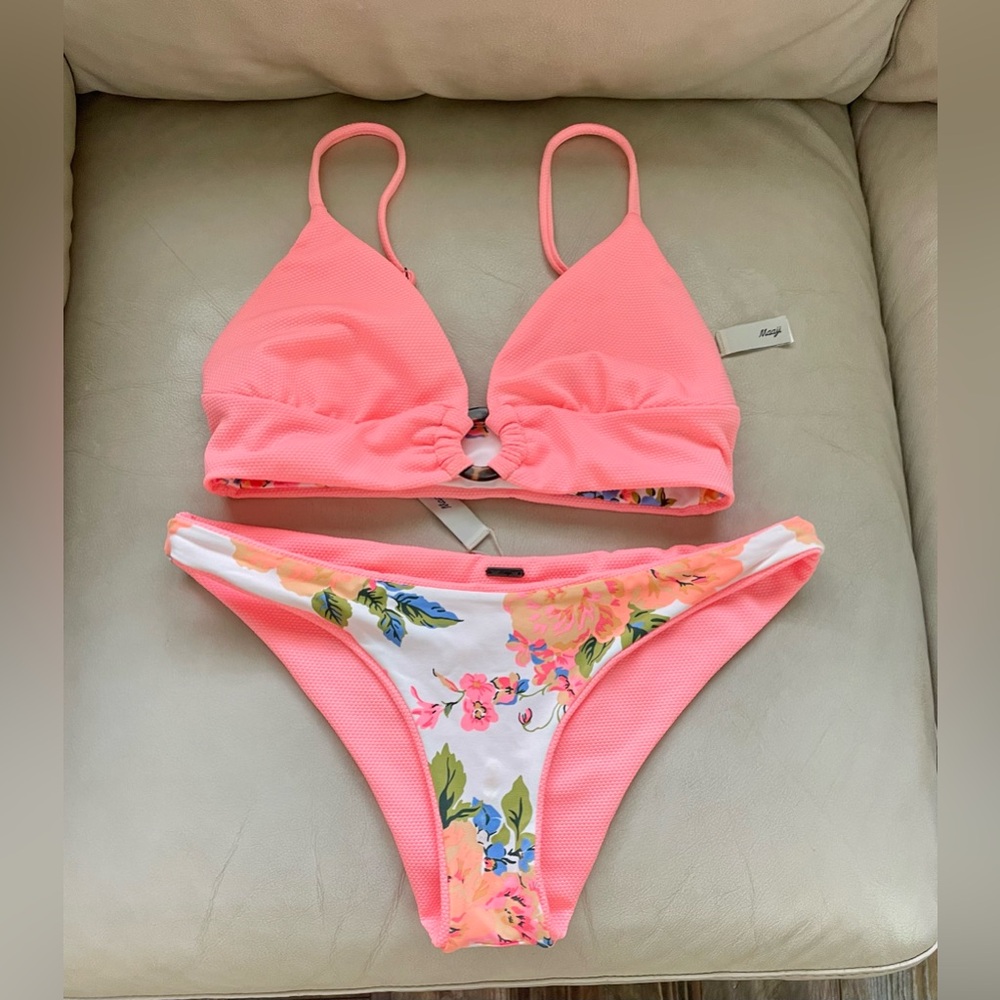 2 Bikinis!! NWT Maaji Reversible Bikini Bundle